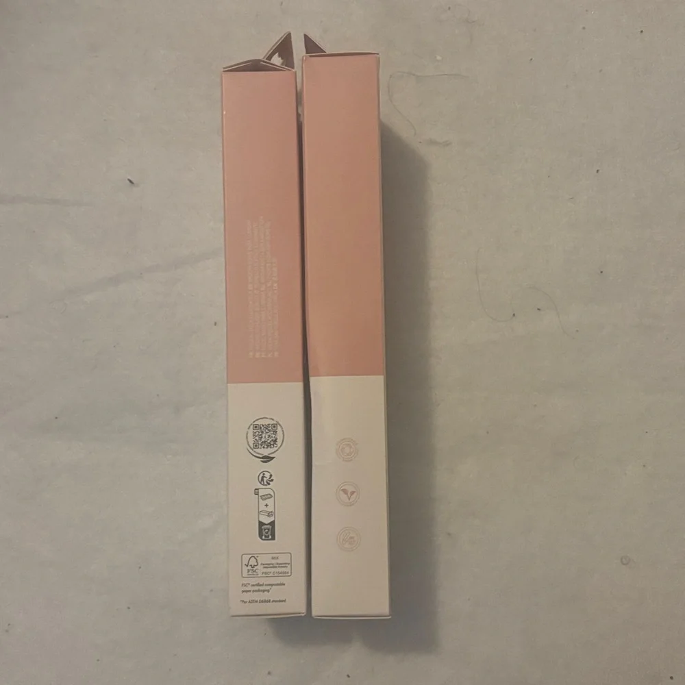 ecotools Luxe Blush Pink & White Luxe Soft Highlight/ Plush Powder Brush Duo